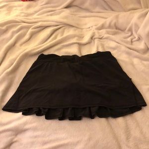 Lululemon ruffled skirt